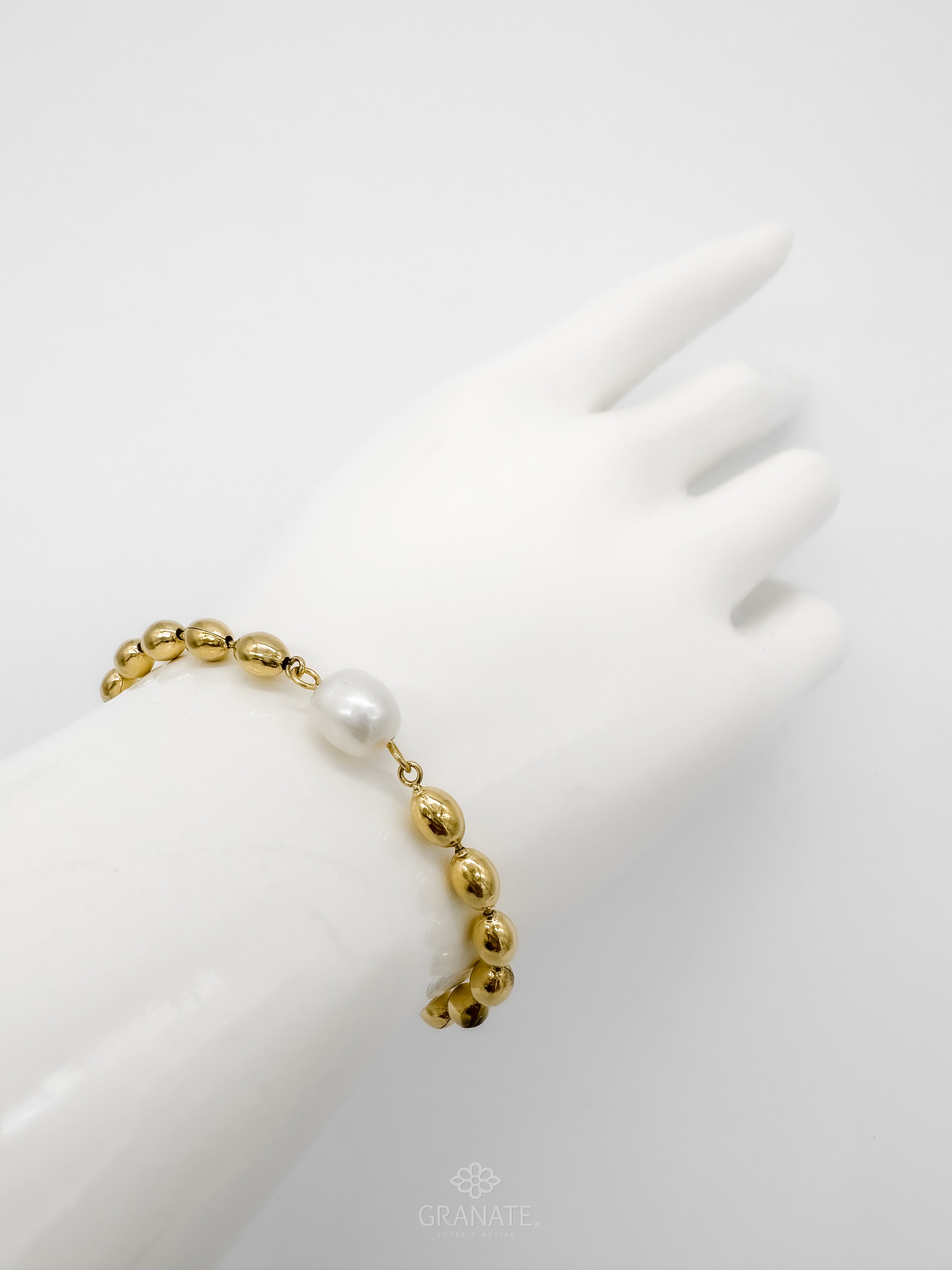 Pulsera Bolas Oval y Perla