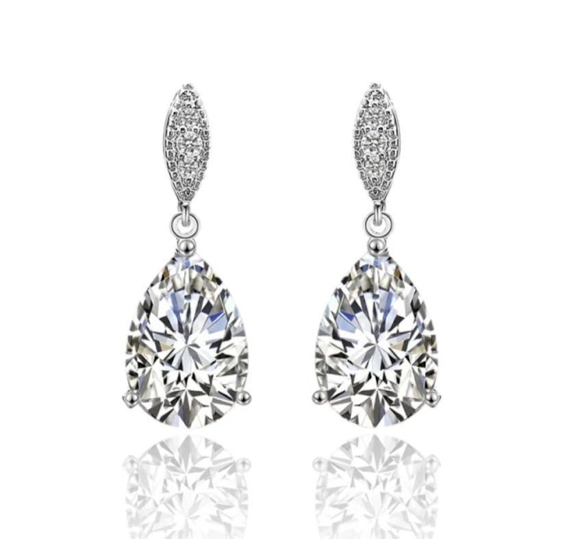 Aretes Hoja y Gota Zirconias