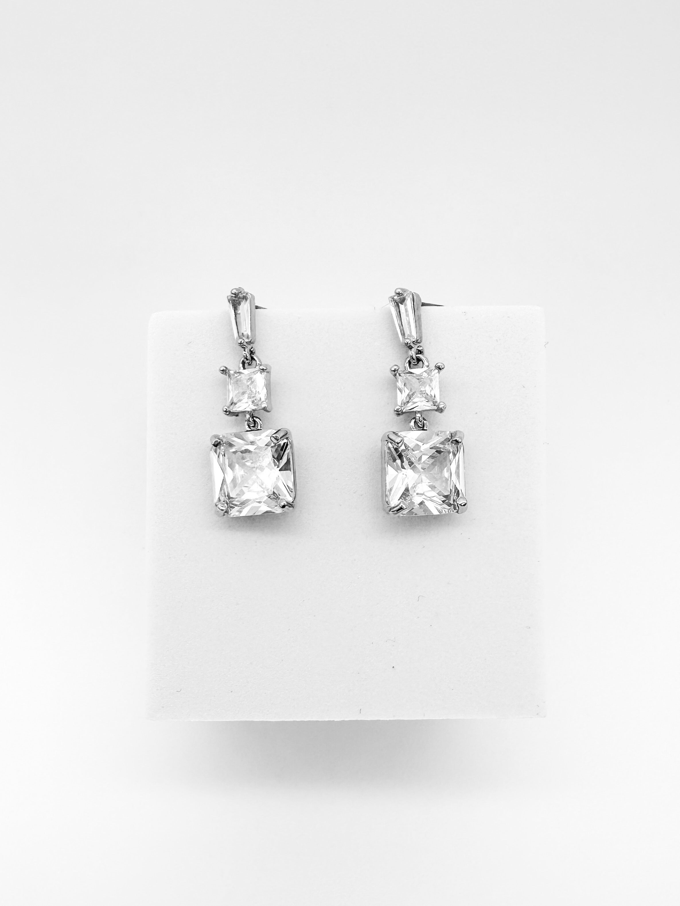 Aretes Barra y Cuadro