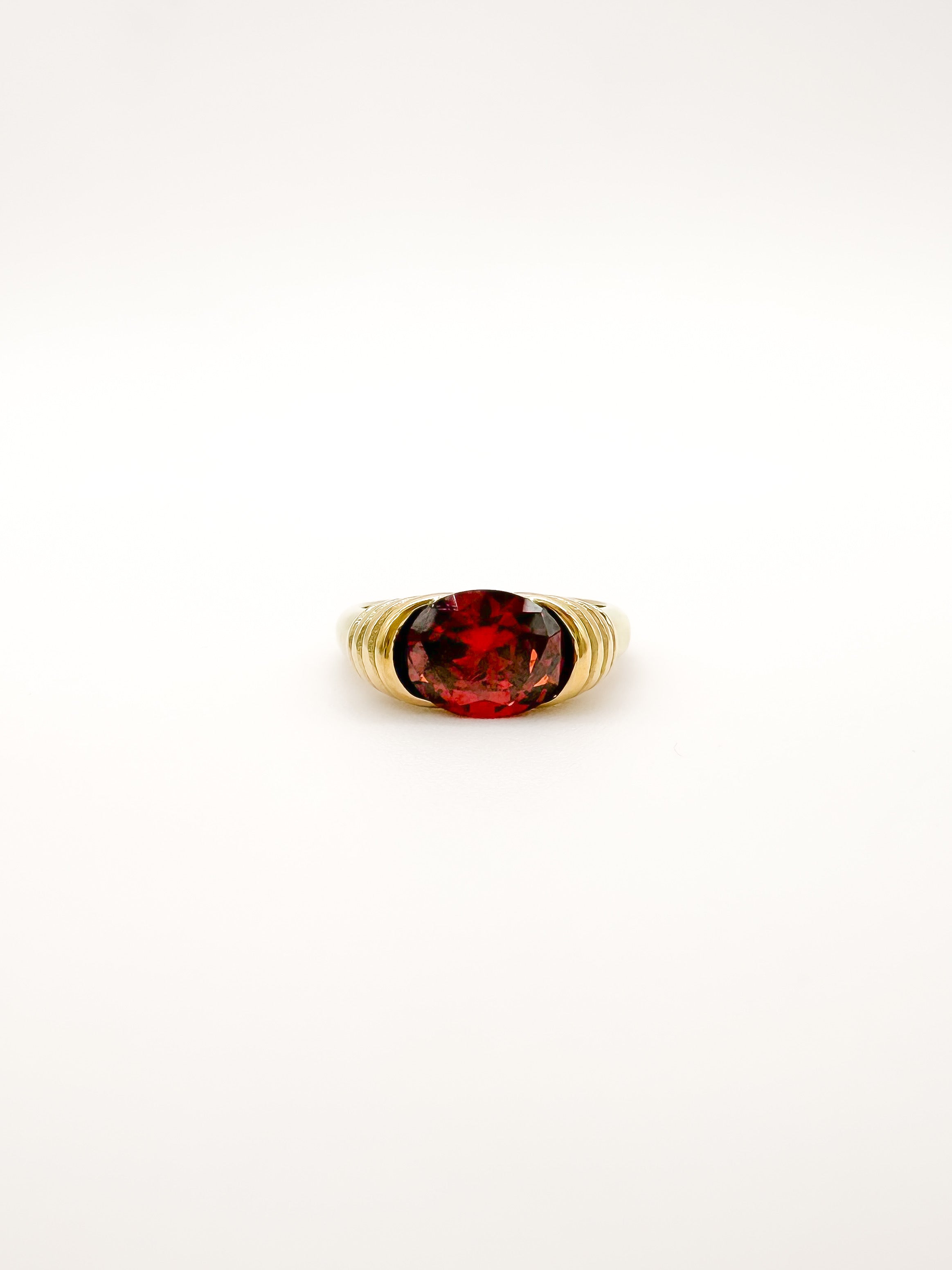 Anillo Ovalo Rojo 