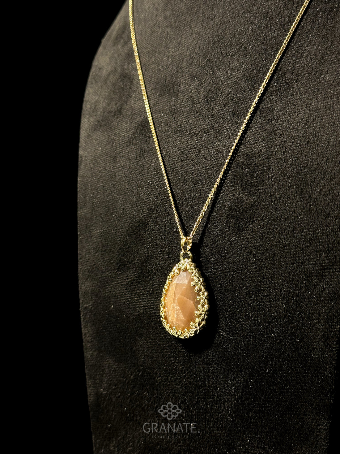 Collar Gota Piedra - Nude