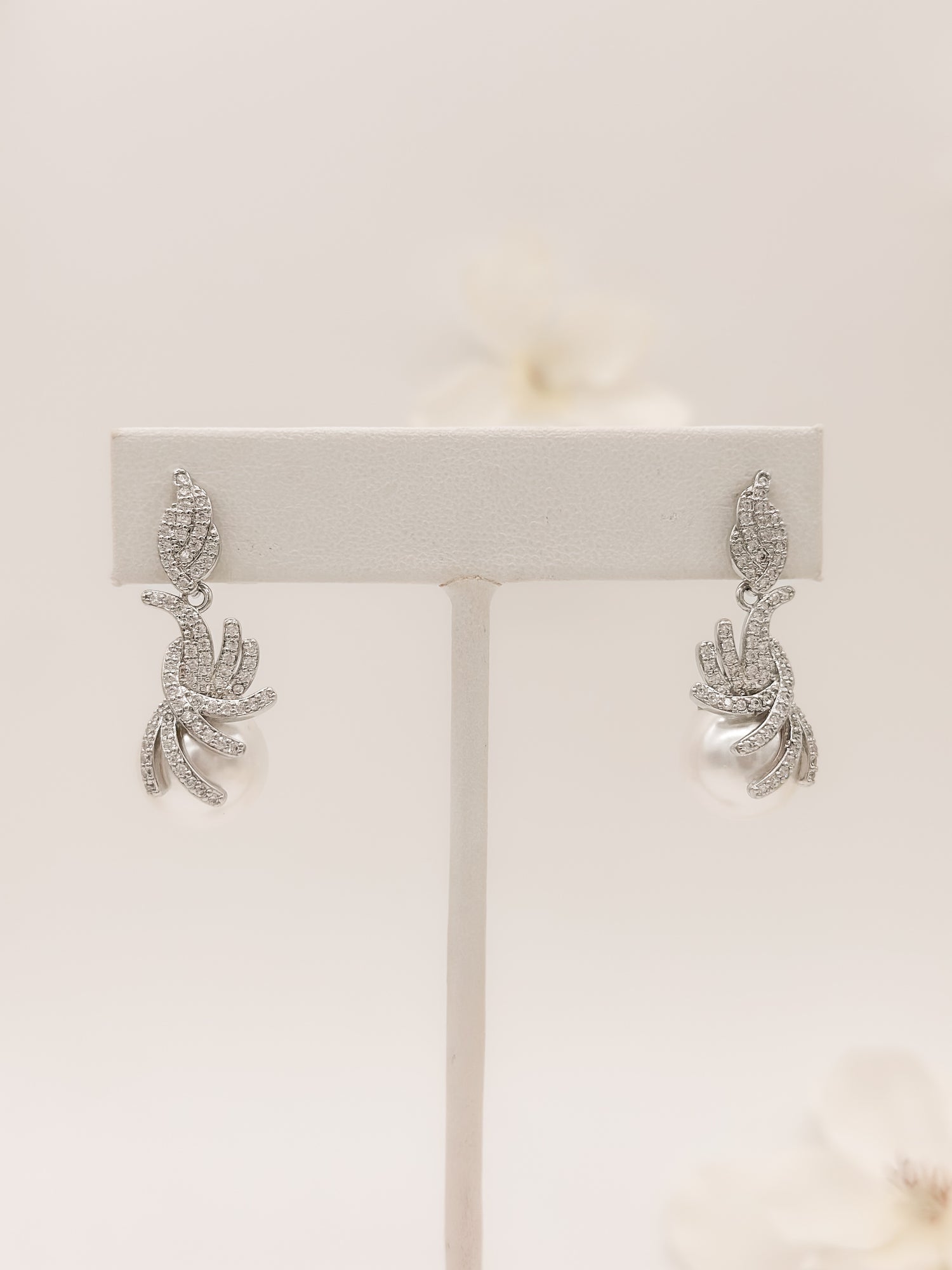 Aretes Líneas Curvas Perla