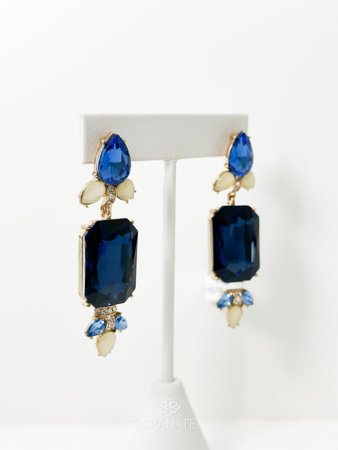 Aretes Marino