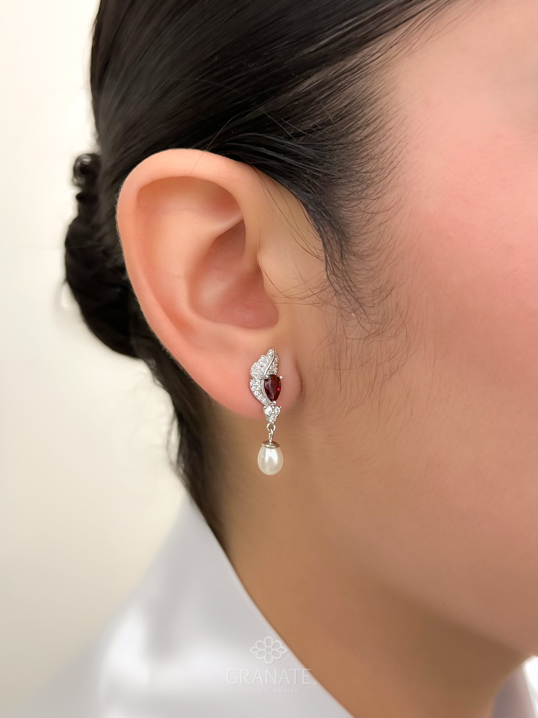 Aretes Hoja Gota Burgundy de Plata
