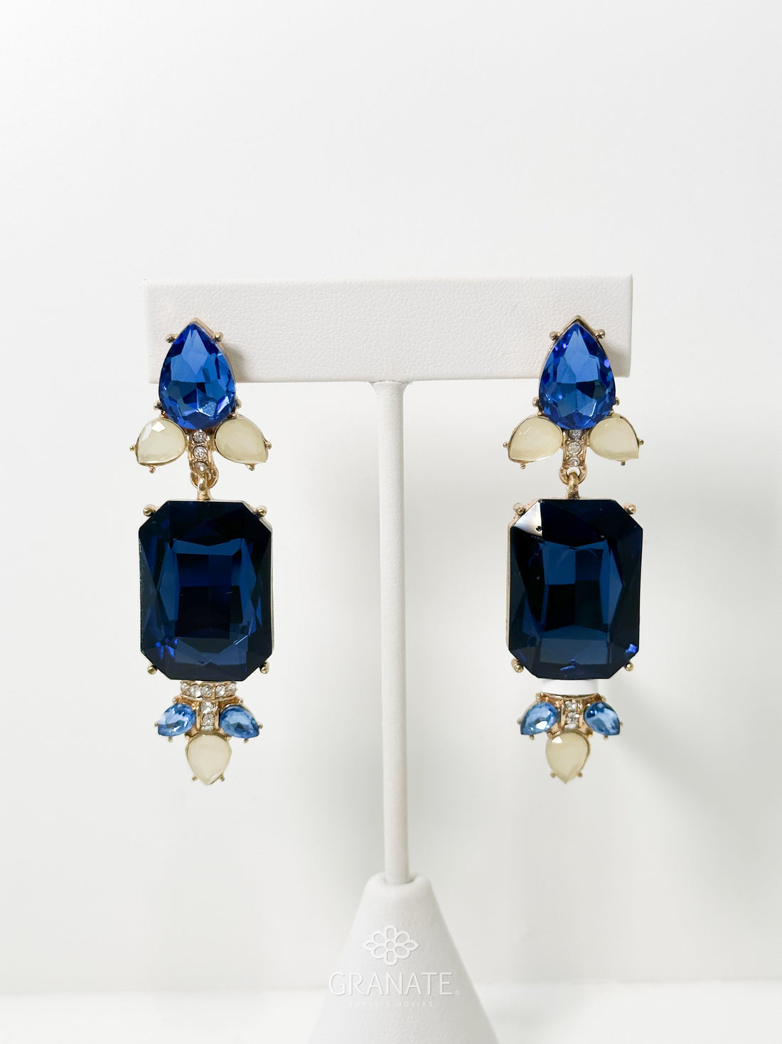 Aretes Marino