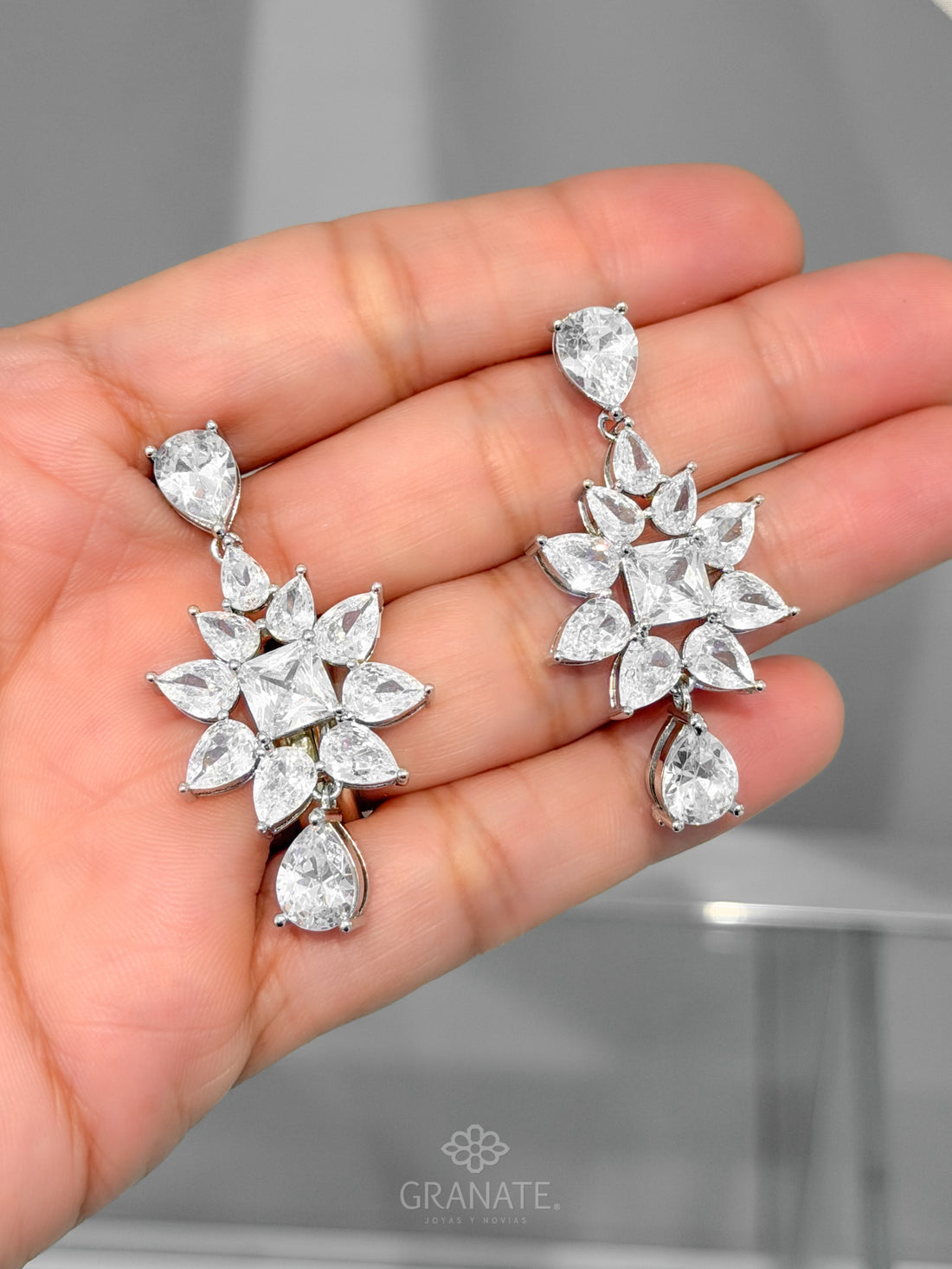 Aretes Flor Gotas