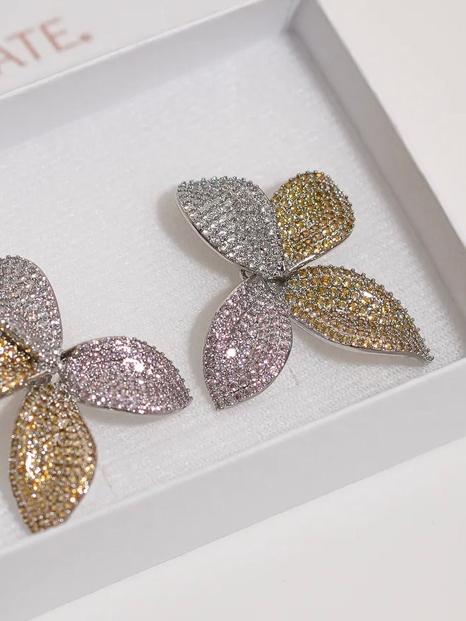 Aretes Hojas Onduladas Pavé