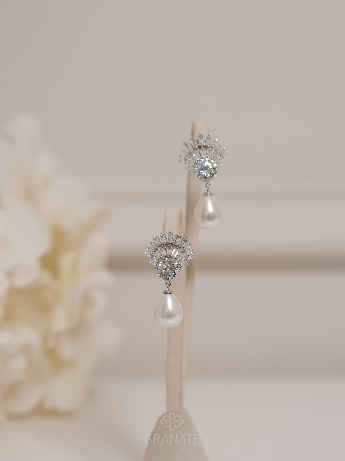 Aretes Fania con Perla Gota