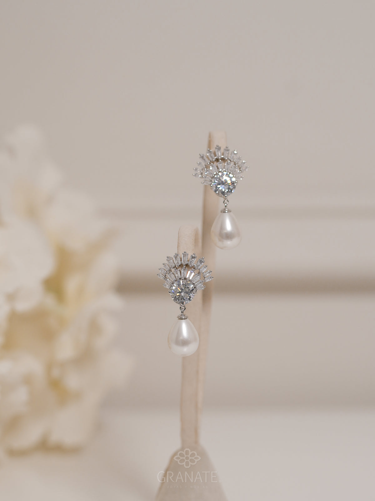 Aretes Fania con Perla Gota