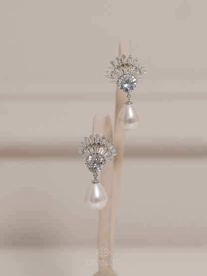 Aretes Fania con Perla Gota
