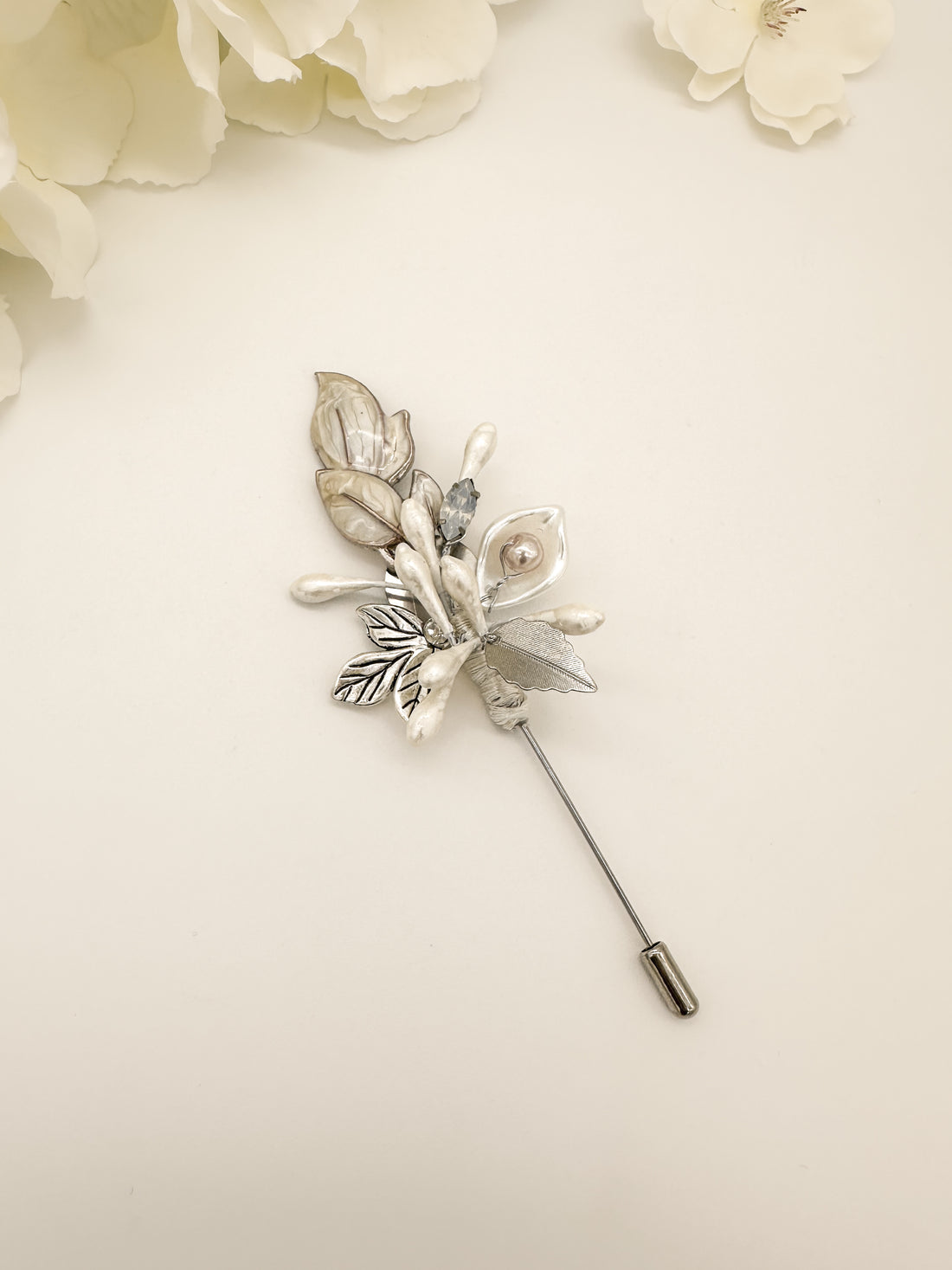 Boutonniere Hoja Esmaltada