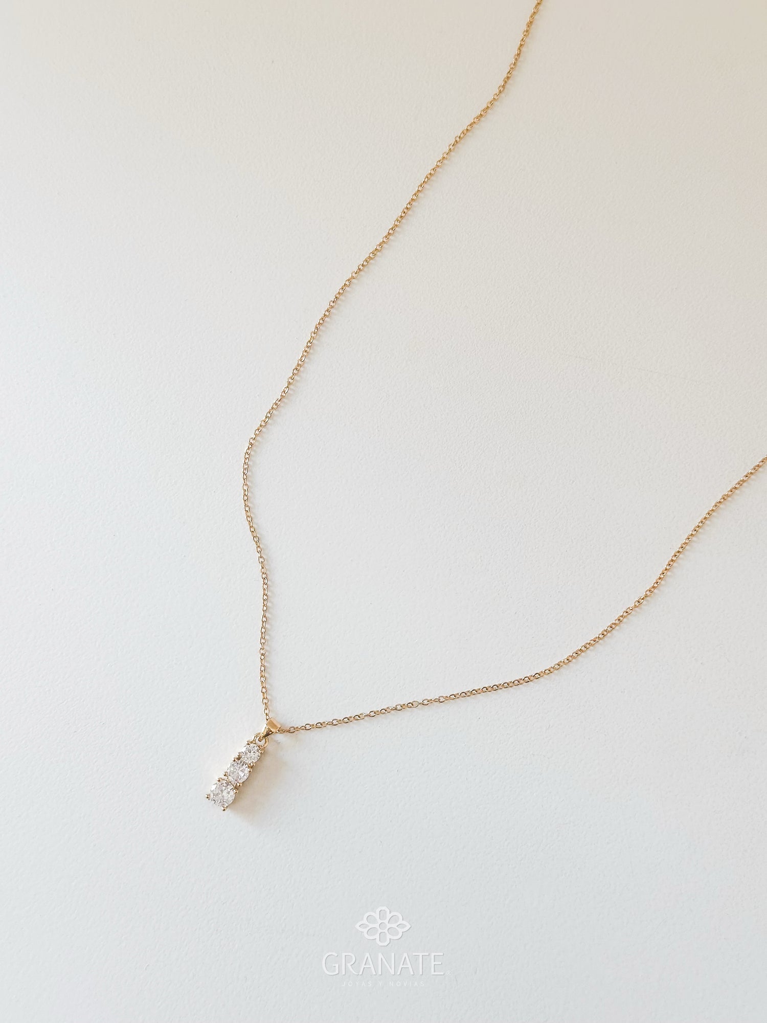 Collar Tres Zirconias