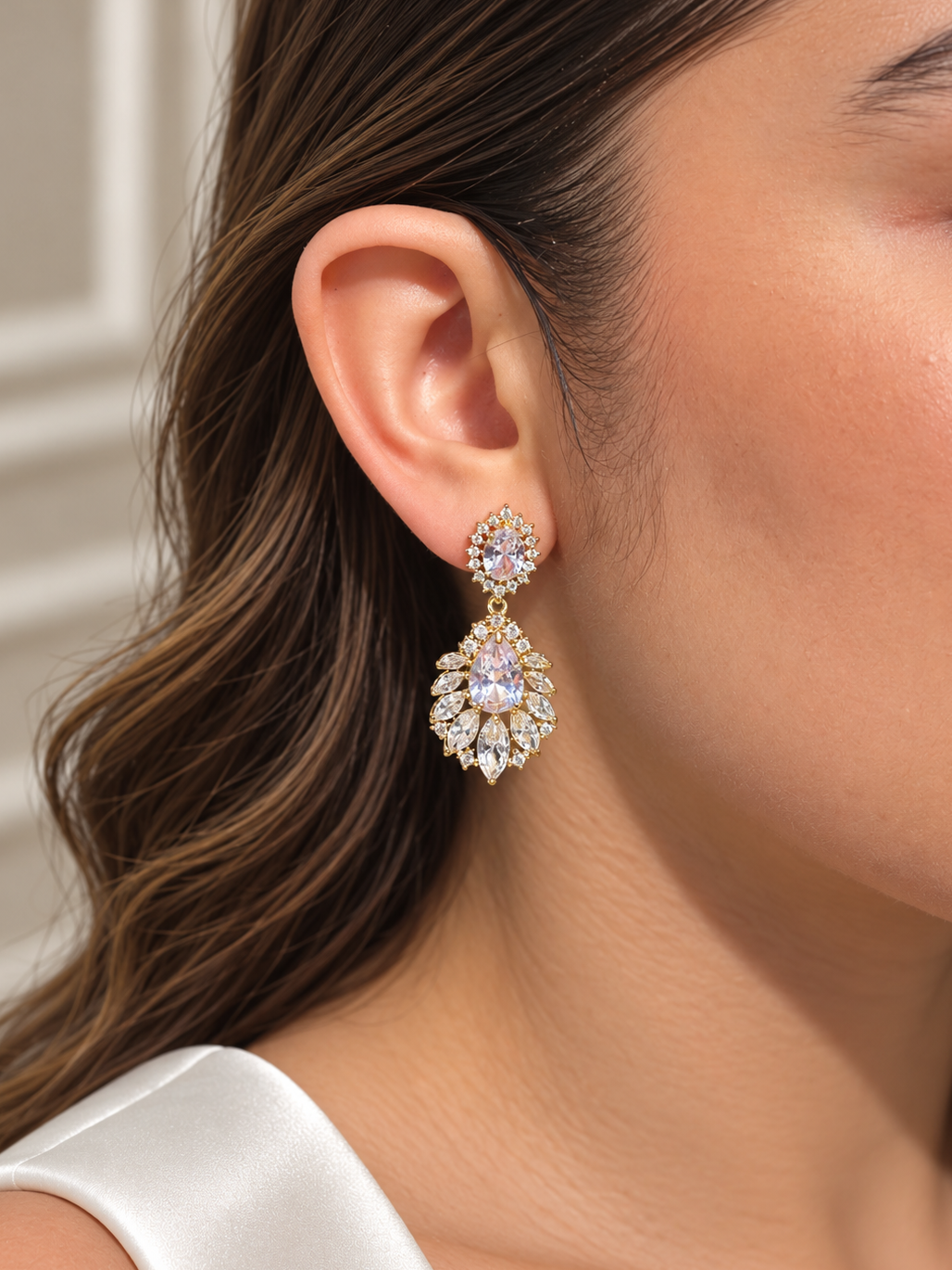 Aretes Gota y Marquises Dorado