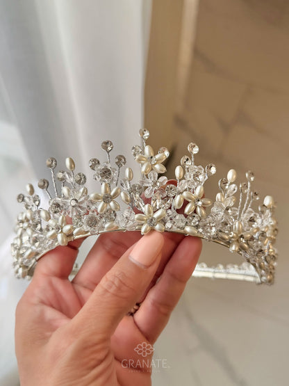 Tiara Eira