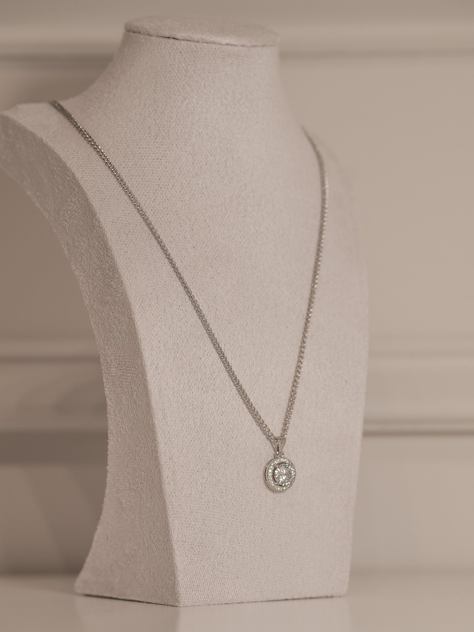 Collar Solitario
