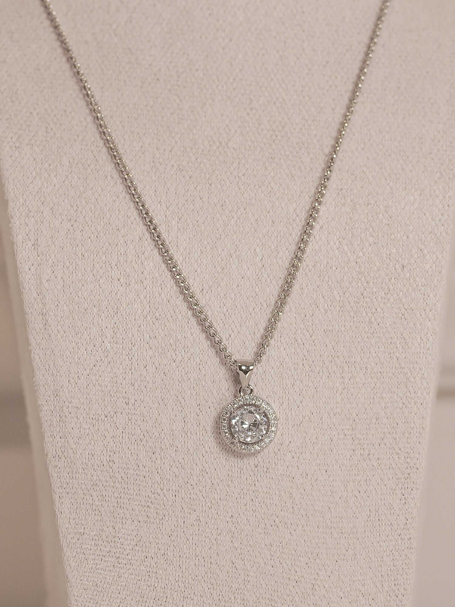 Collar Solitario