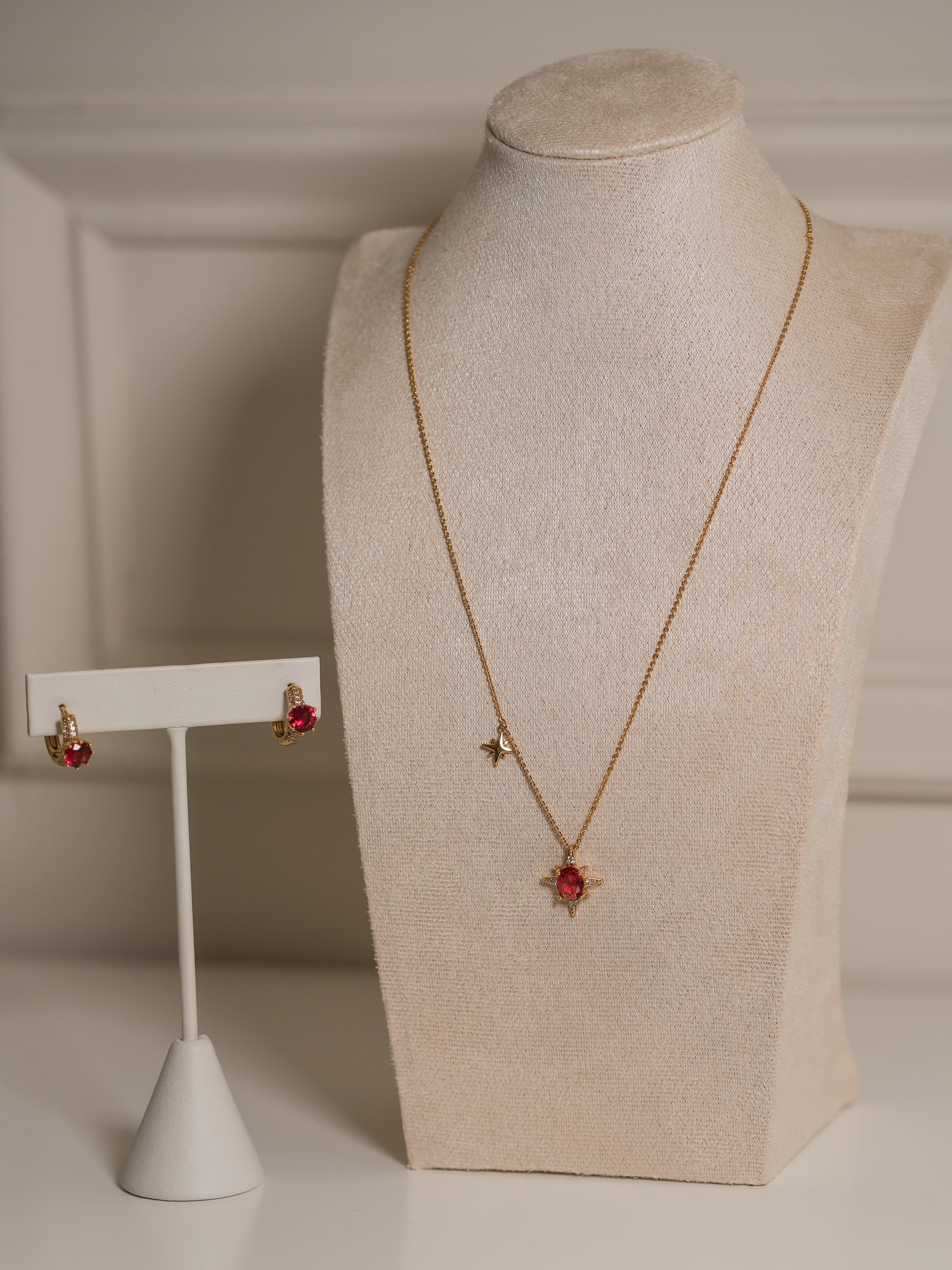 Collar Rosa de los Vientos