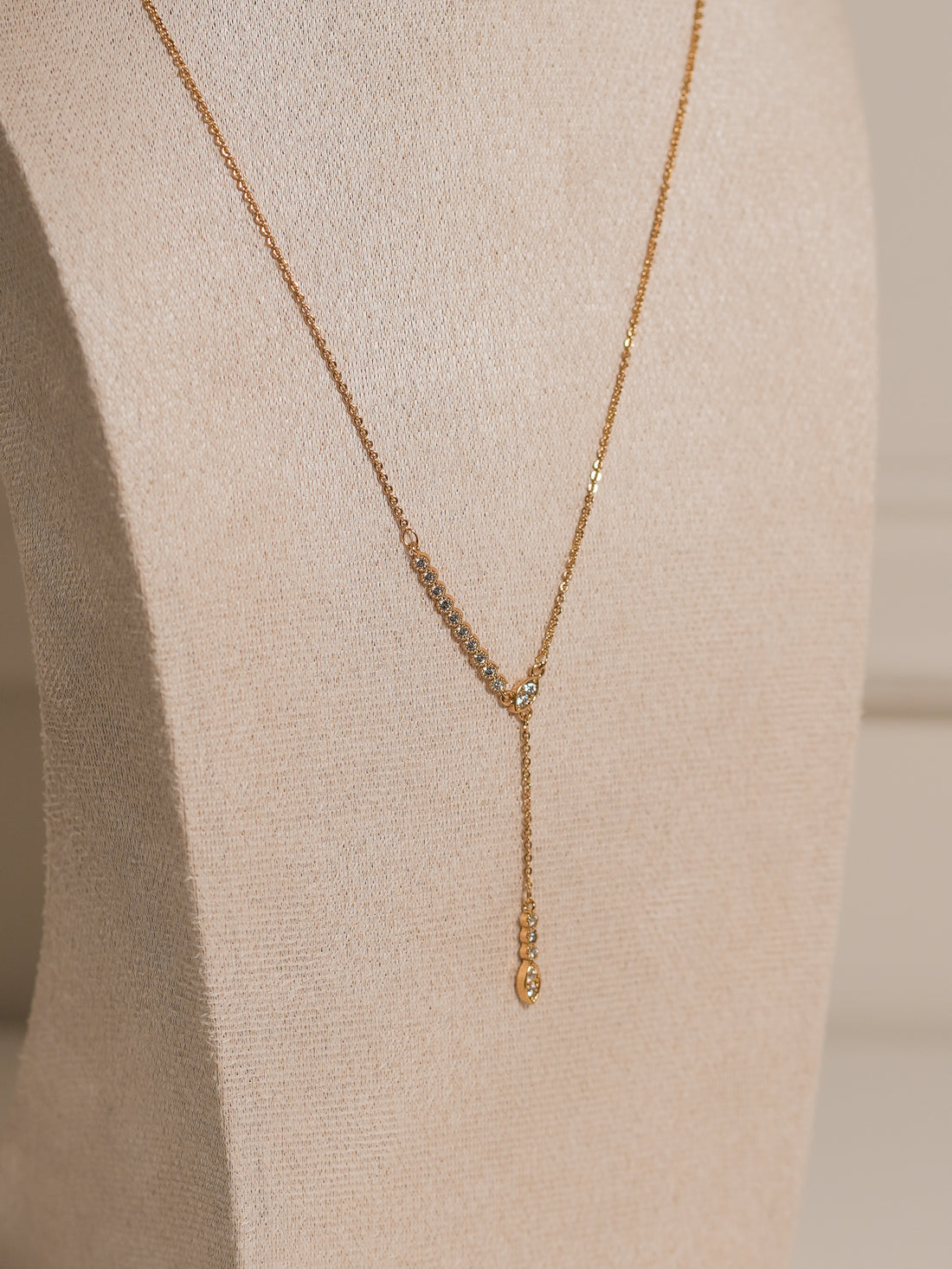 Collar Corbatín