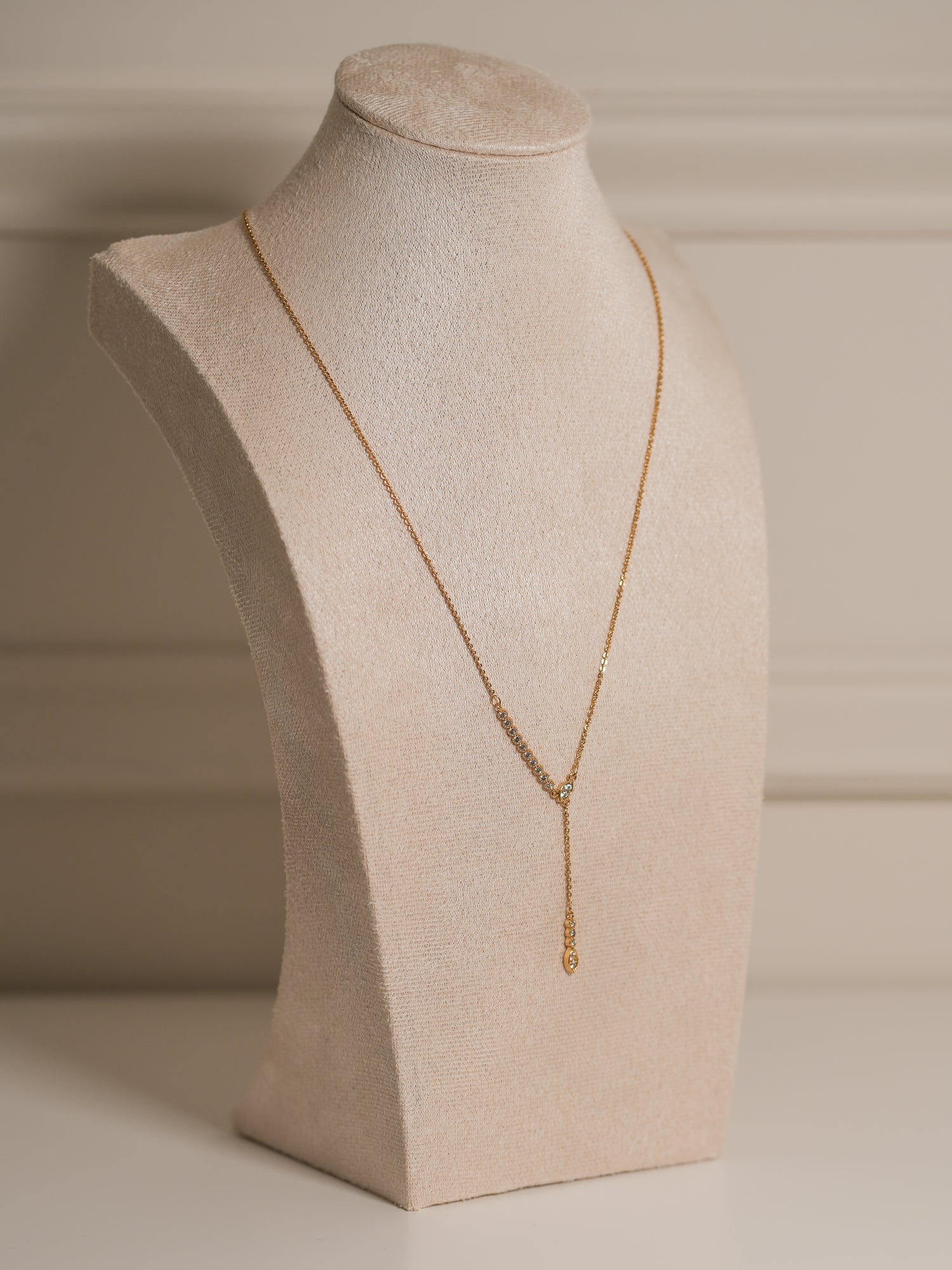 Collar Corbatín