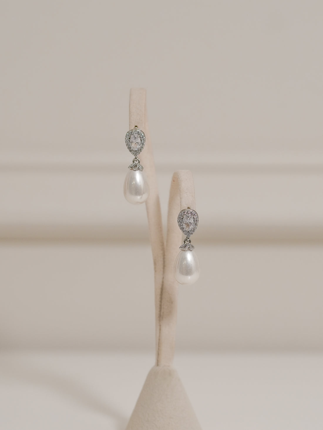 Aretes Gota Halo Perla