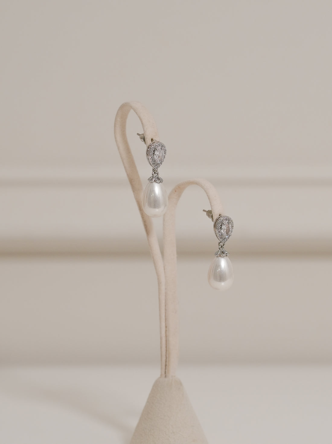Aretes Gota Halo Perla