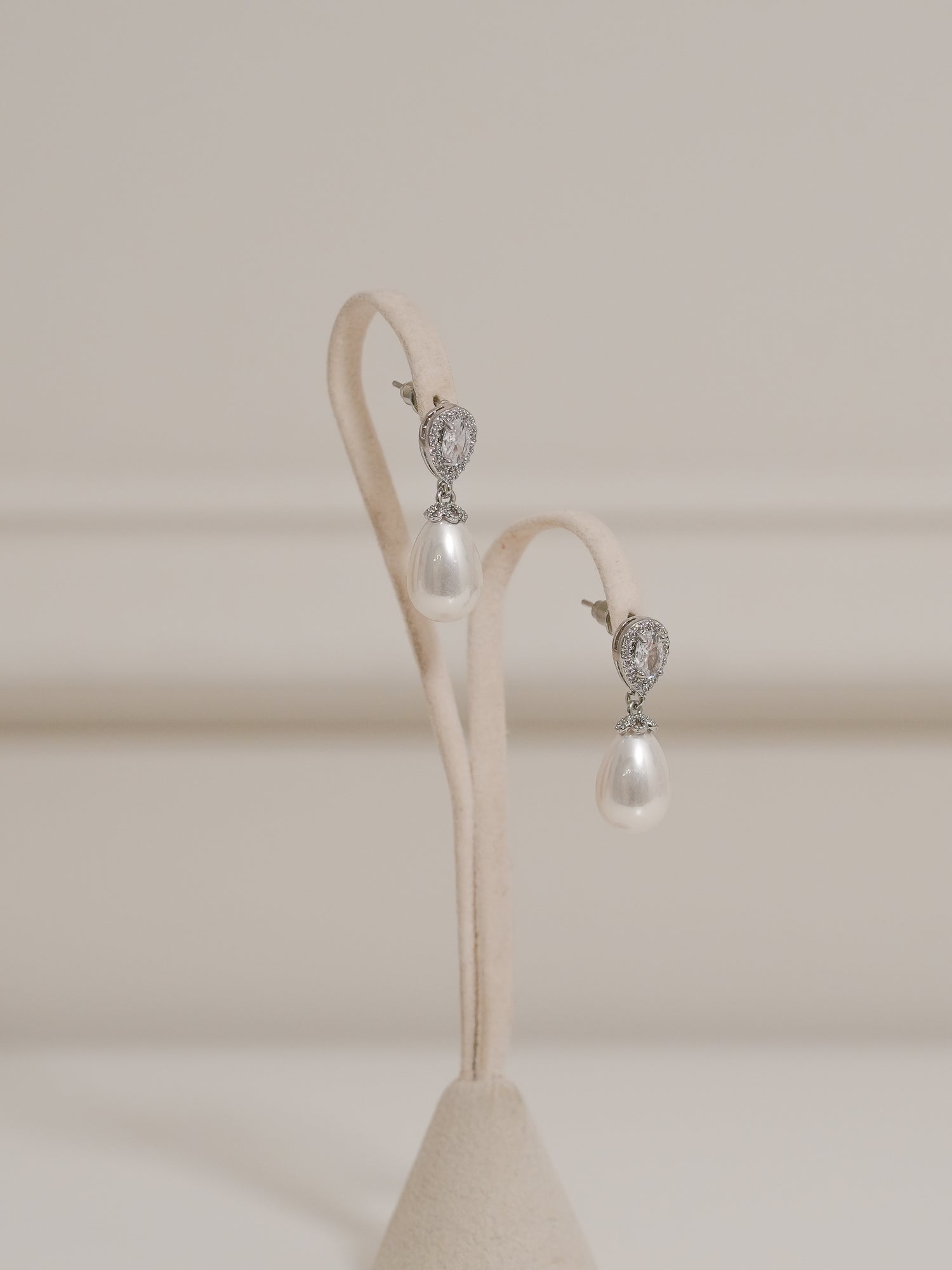 Aretes Gota Halo Perla