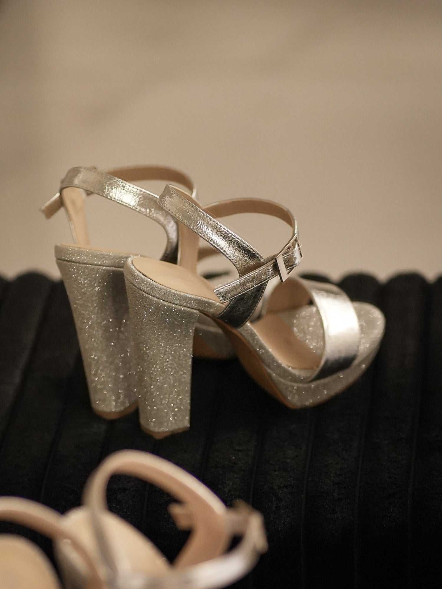 Sandalia Naira Plateado