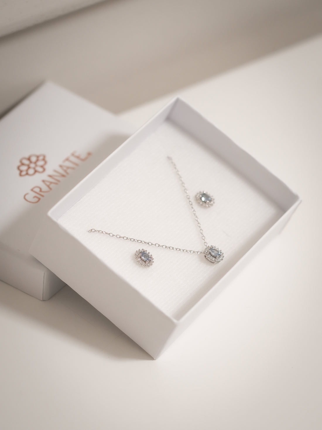 Juego Oval Mini de Plata - Baby Blue