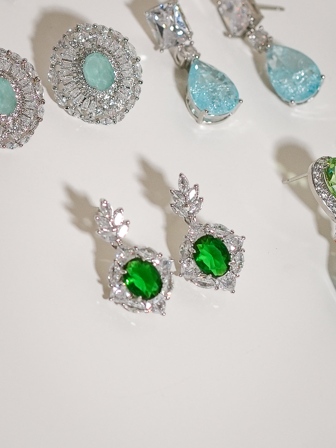 Aretes Oval Esmeralda