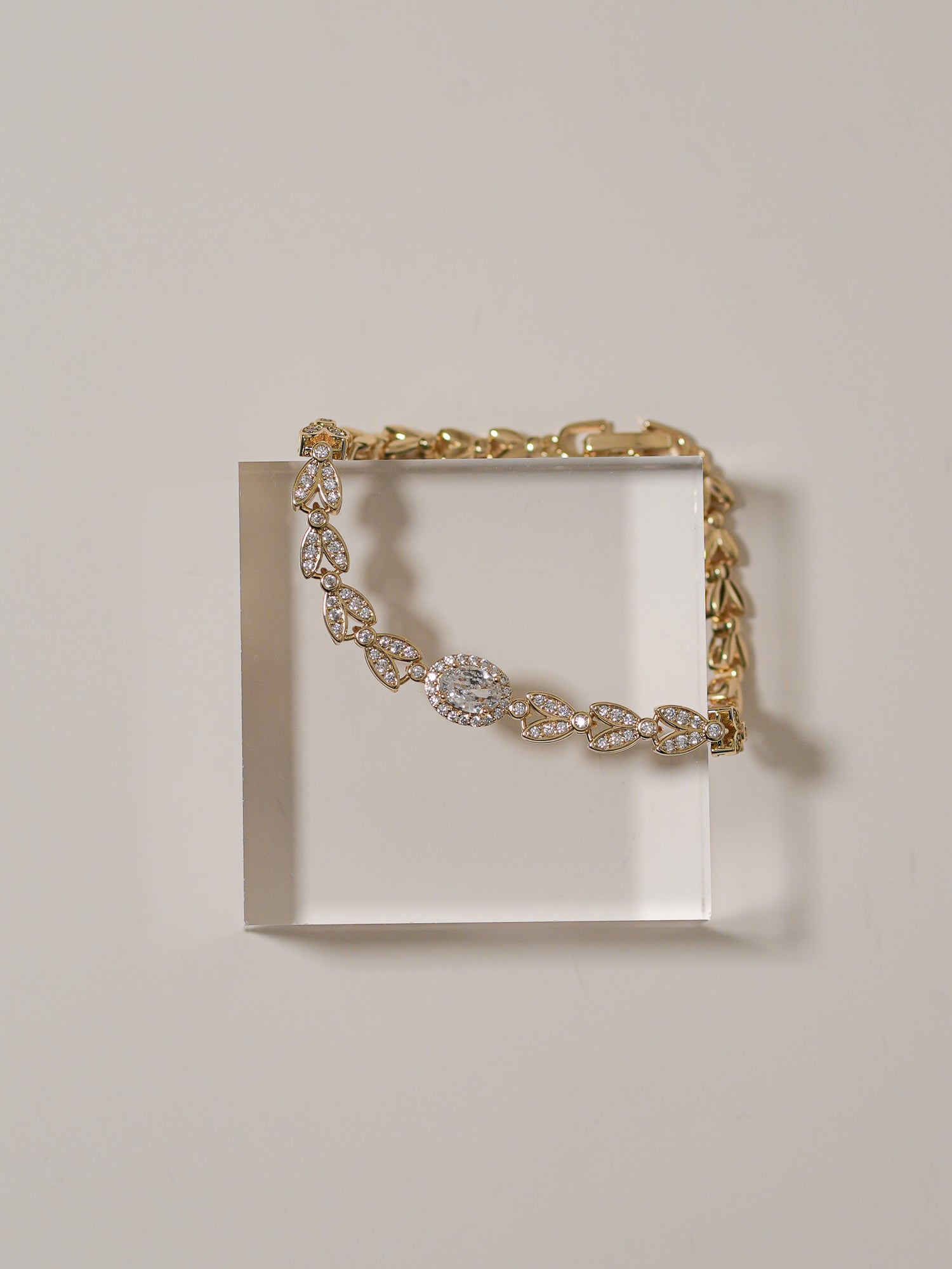 Pulsera Óvalo Hojas - Dorado