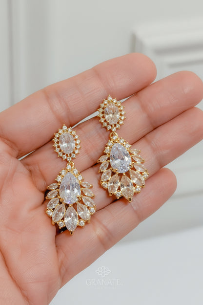 Aretes Gota y Marquises Dorado