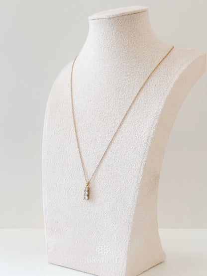 Collar Tres Zirconias
