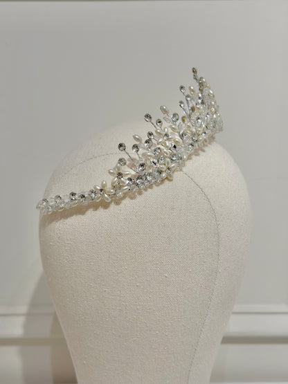Tiara Eira