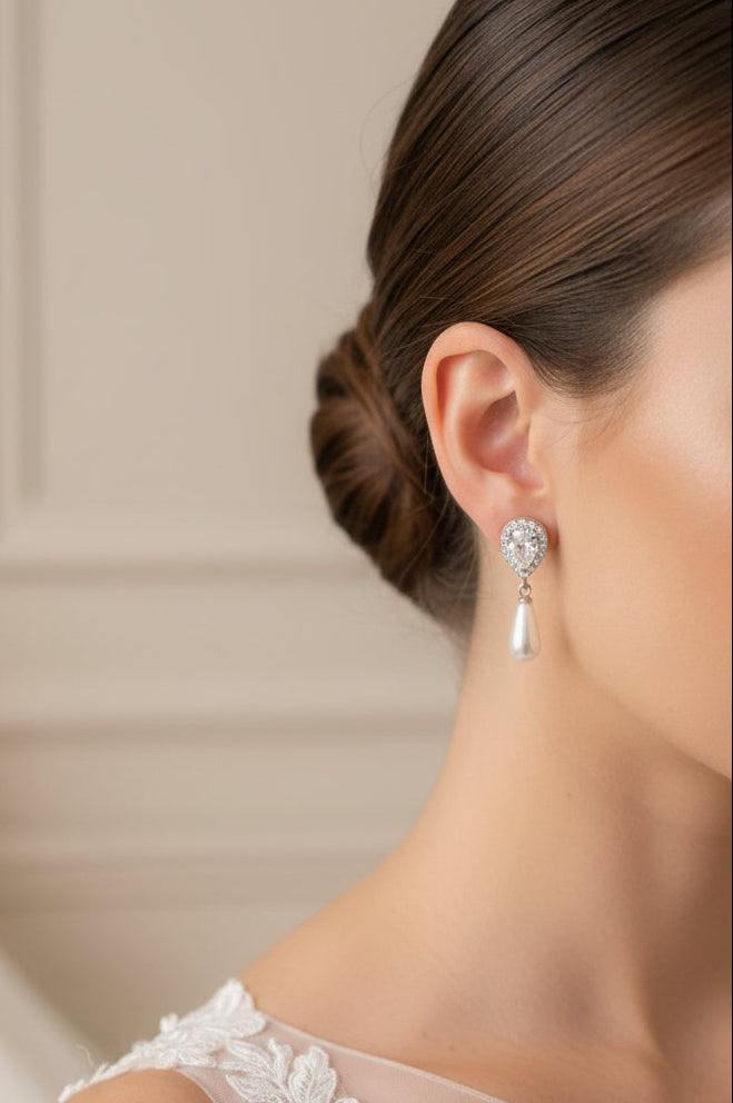 Aretes Gota Halo y Perla Alargada