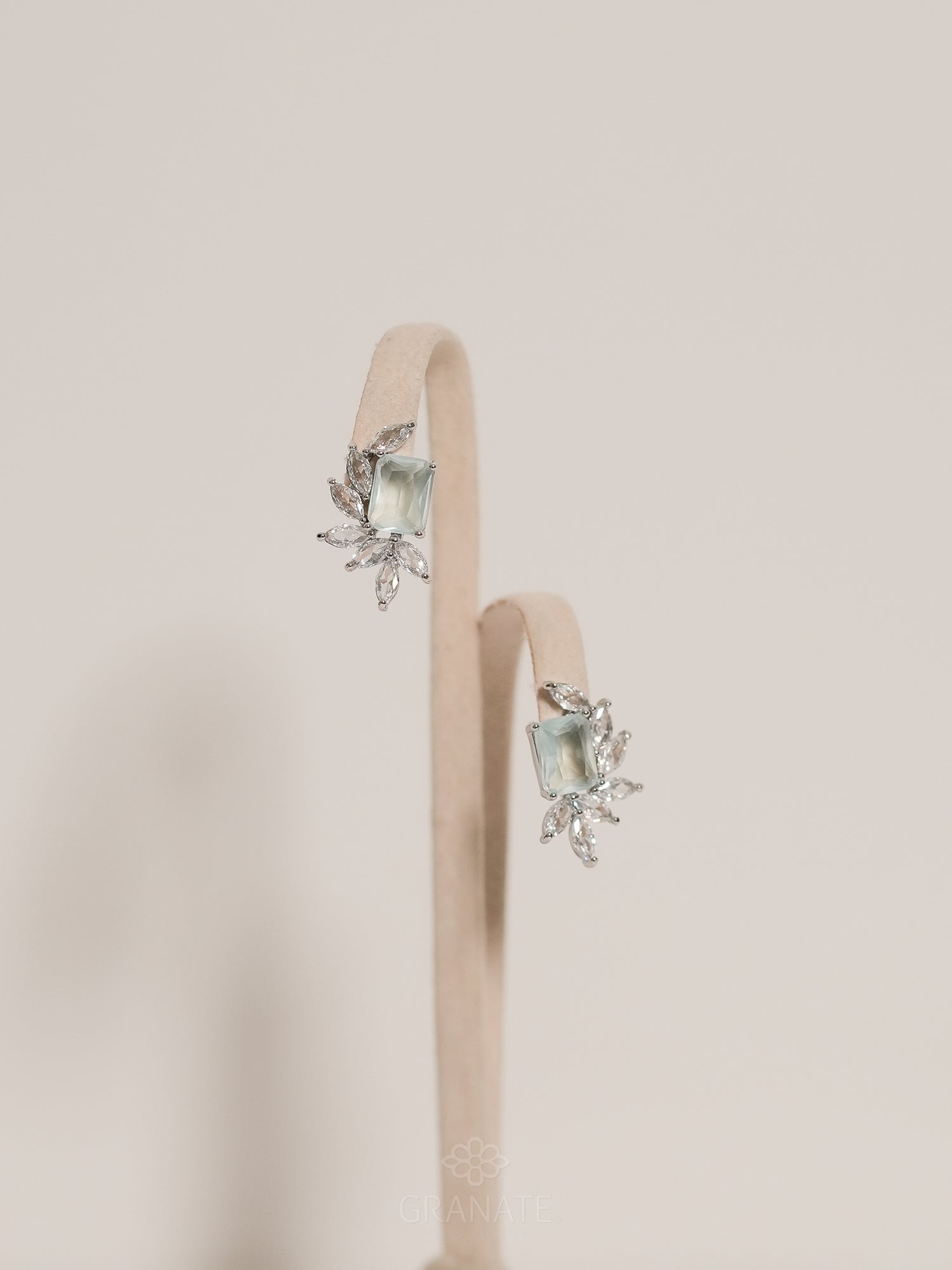 Aretes Rectangular Resplandor