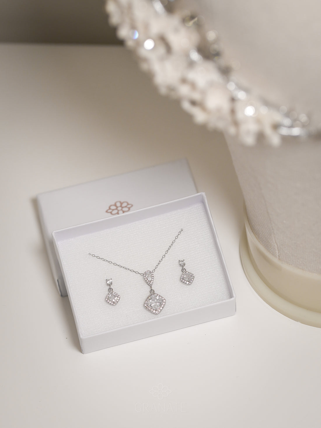 Juego Rombo Colgante Halo de Plata