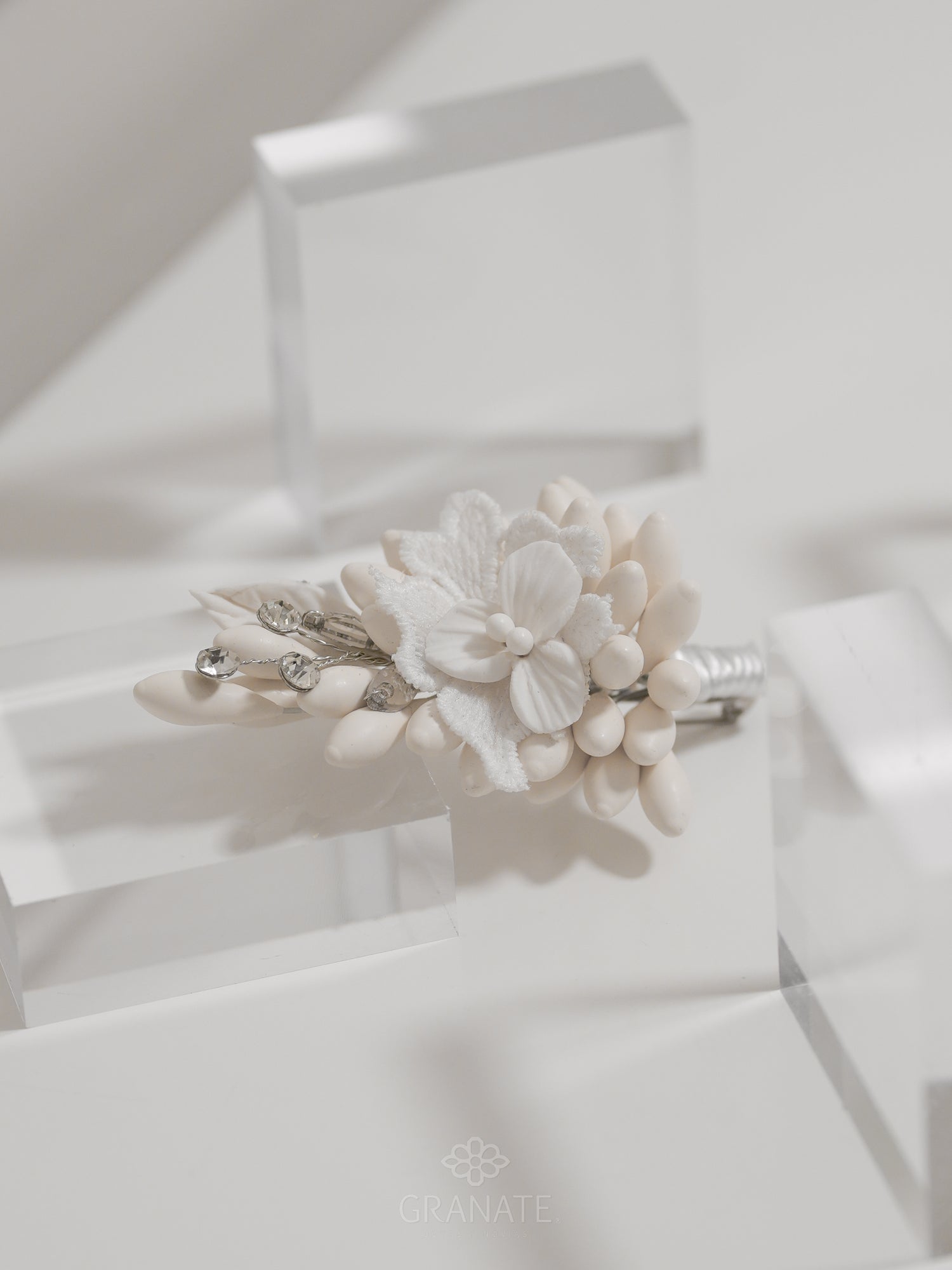 Boutonniere Elena