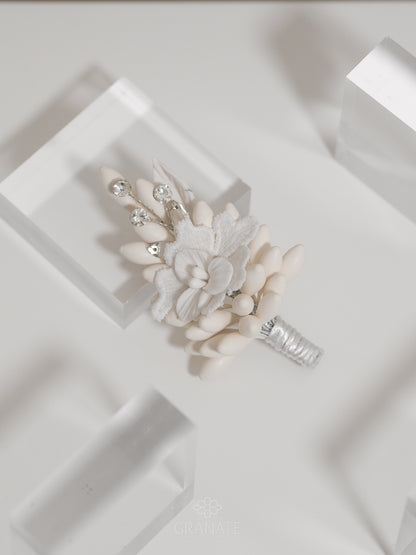 Boutonniere Elena