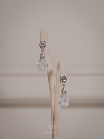 Aretes Flor y Gota de Plata