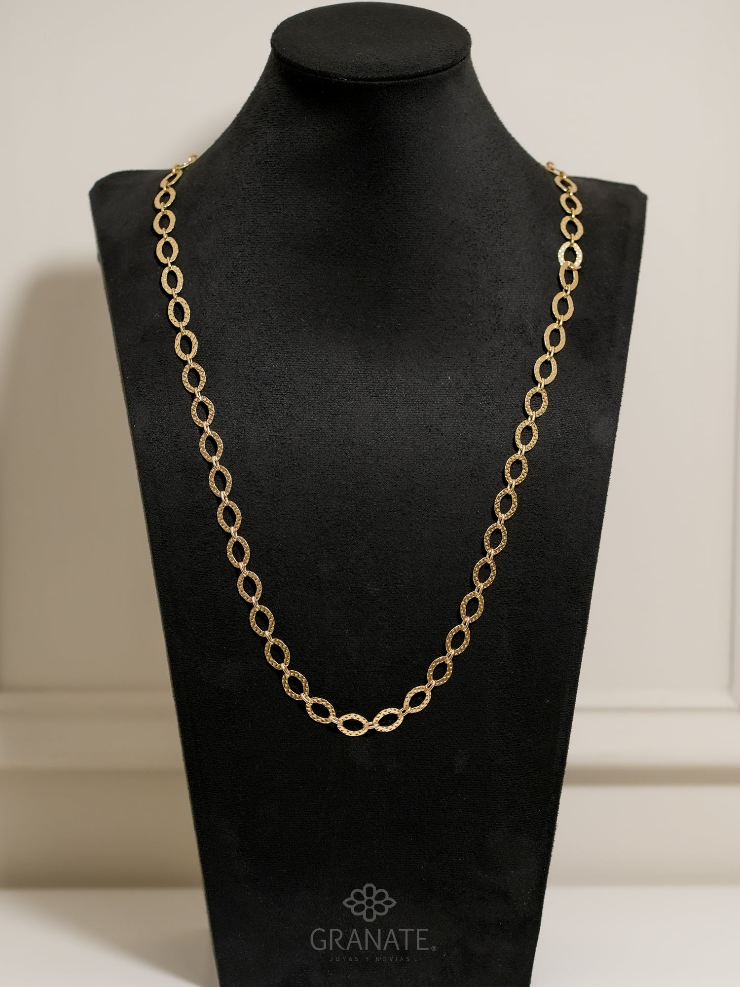 Collar Largo Oval Texturizado