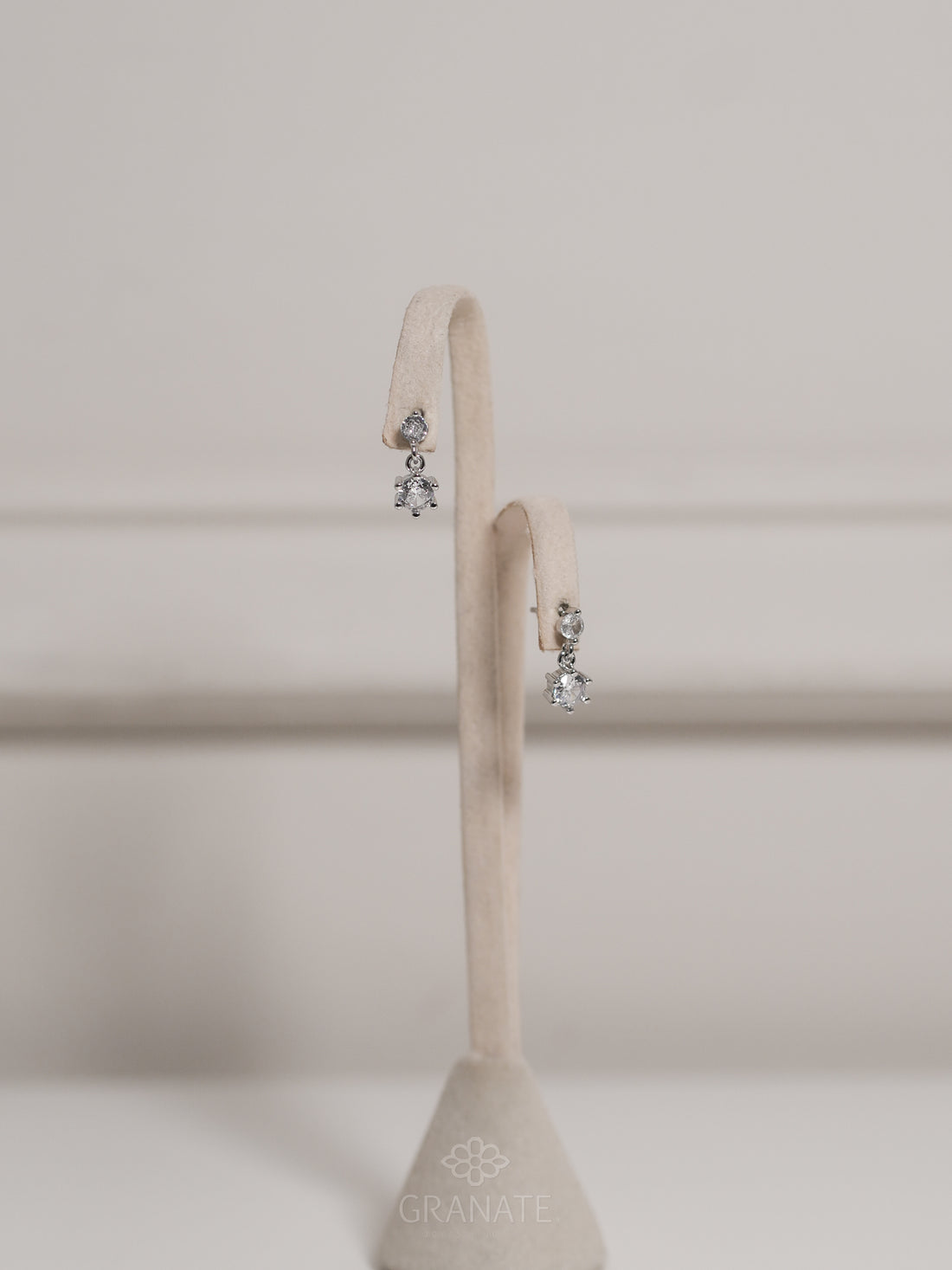 Aretes 2 Circonias de Plata