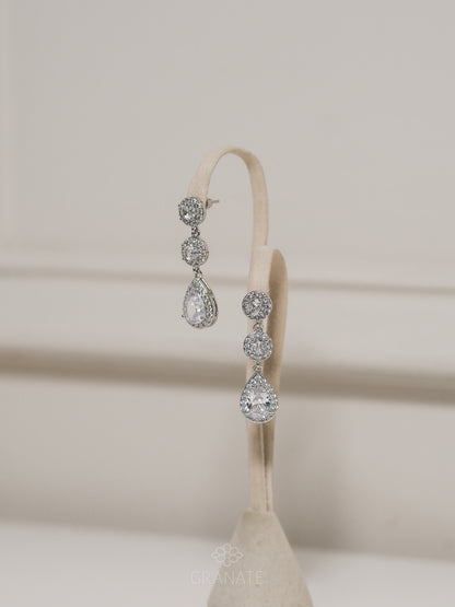 Aretes Solitarios y Gota Halo