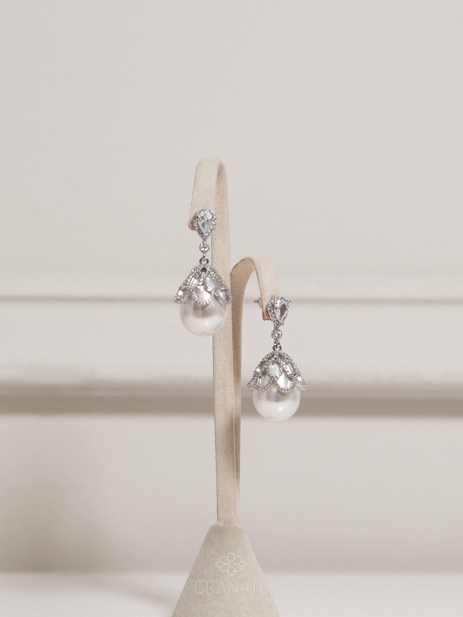 Aretes Perla Gota Red