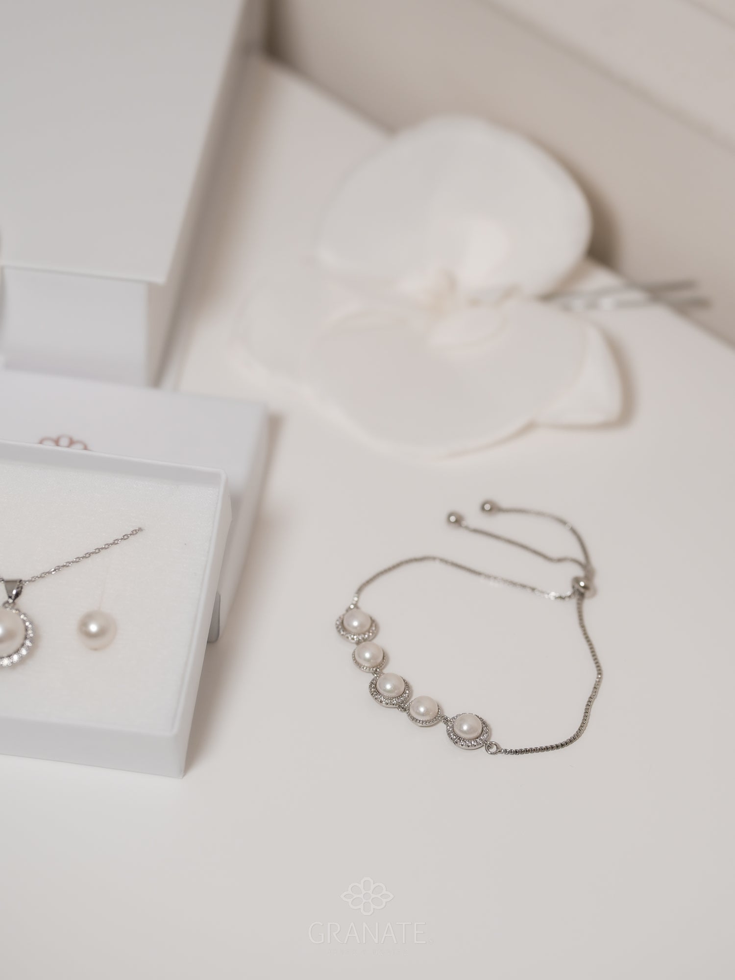 Pulsera 5 Perlas Halo