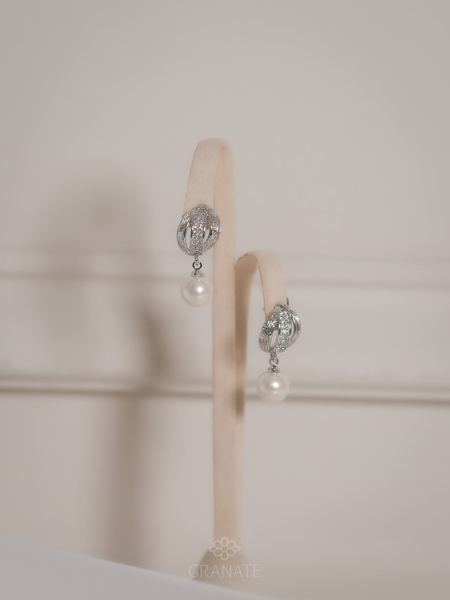 Aretes Tres Listones y Perla