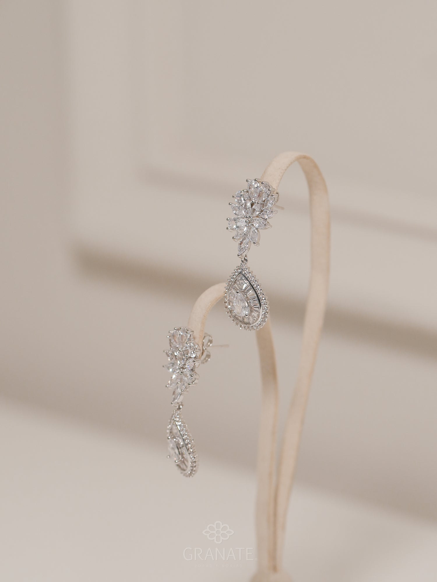 Aretes Mix y Gota Halo - Plateado