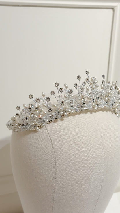 Tiara Eira