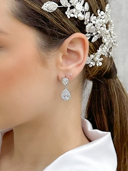Aretes Gotas Contorno Zirconia - Plateado