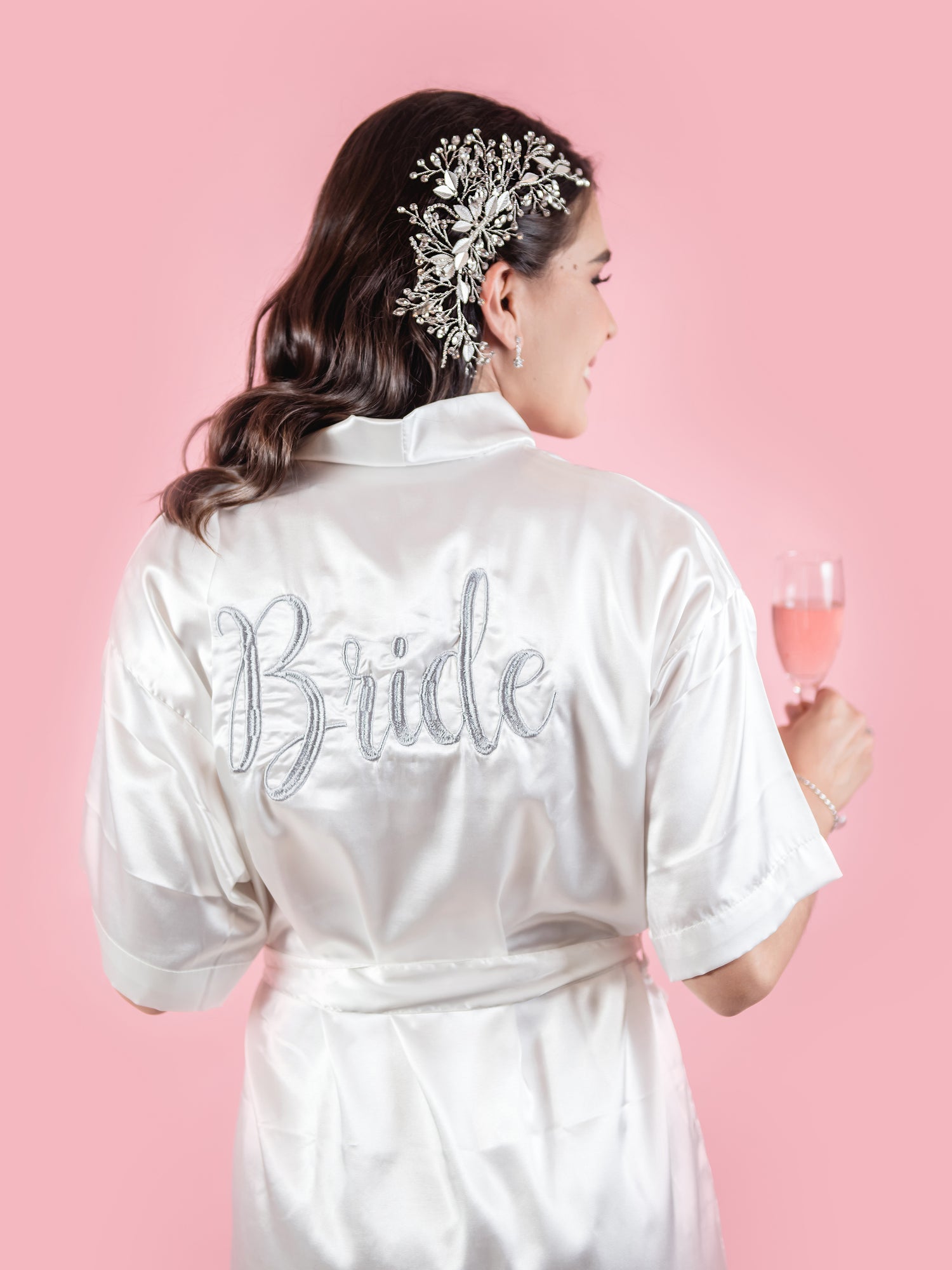 Bata Bordada “Bride” Blanca Plateado
